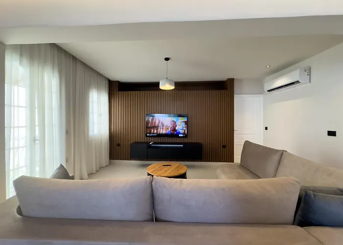 Old Town Luxury Apartment 3