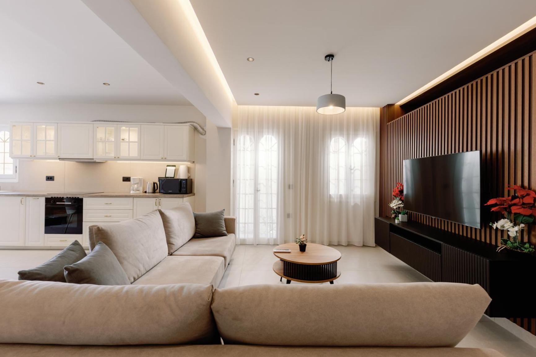 Old Town Luxury 3